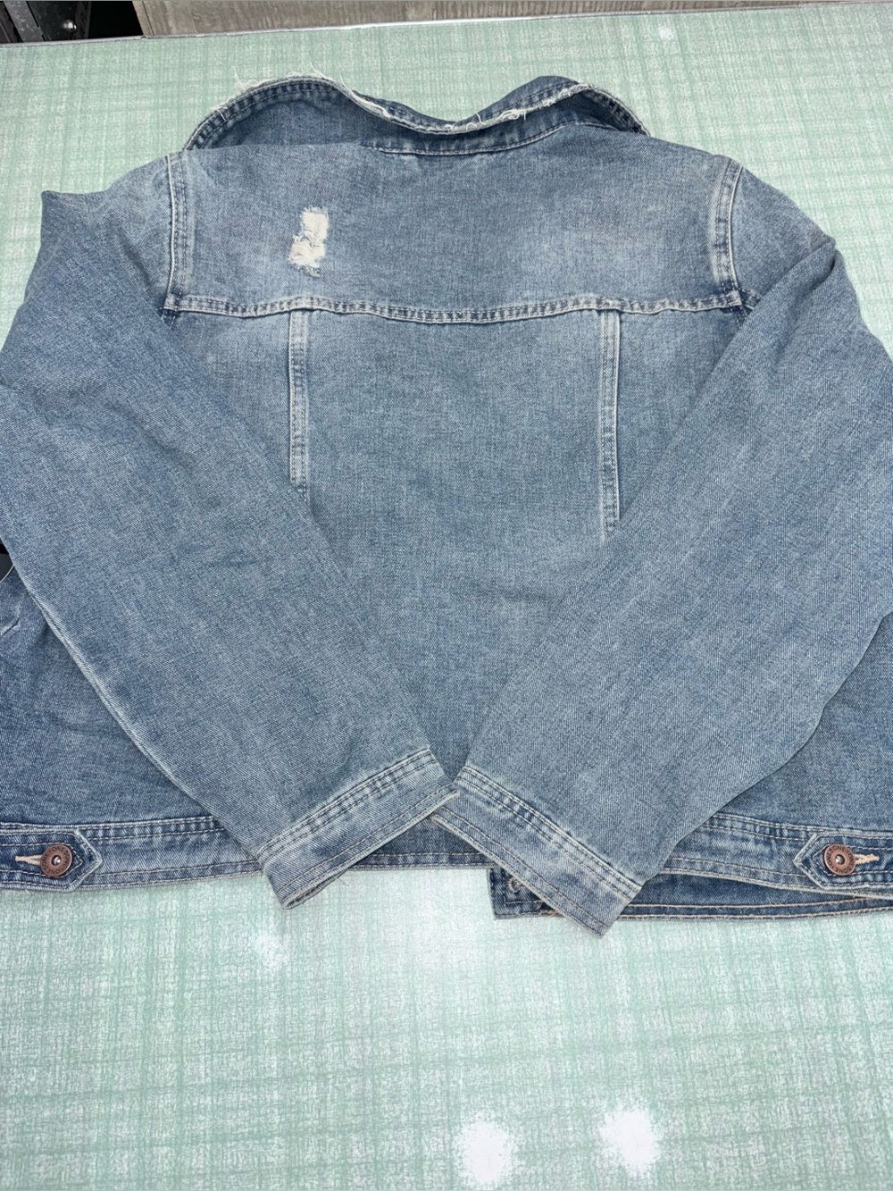 Distressed denim jacket - Picture 5 of 6
